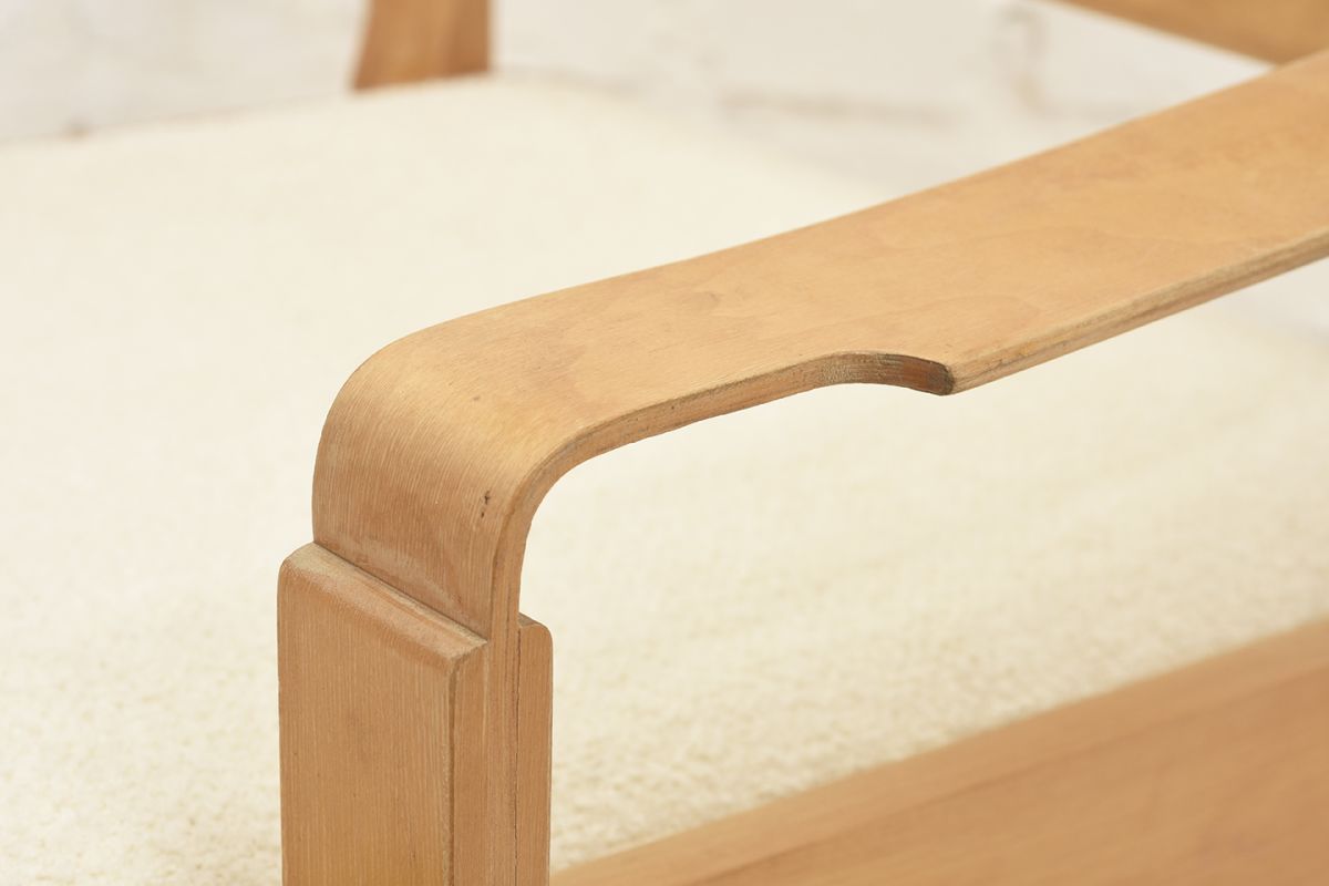 Mentula-Perttu-Wooden-Armchair_detail4