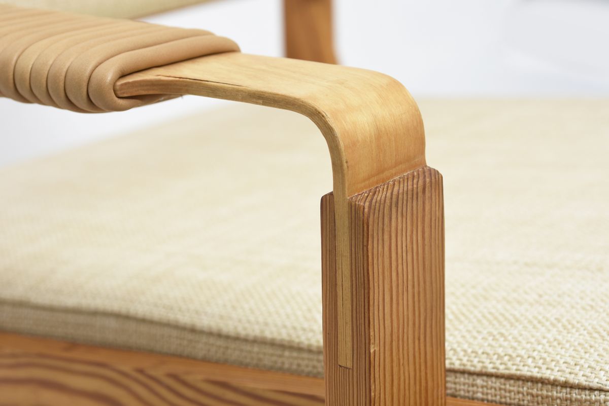 Mentula Perttu Armchair 06
