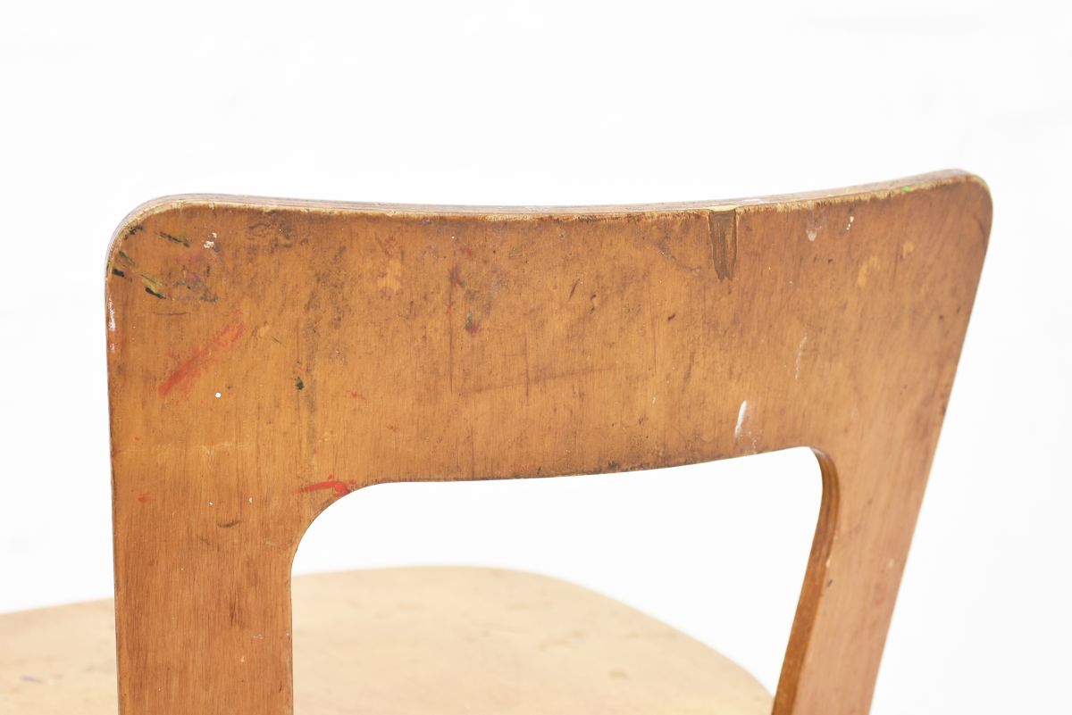 Aalto Alvar chair 65 war leg 02