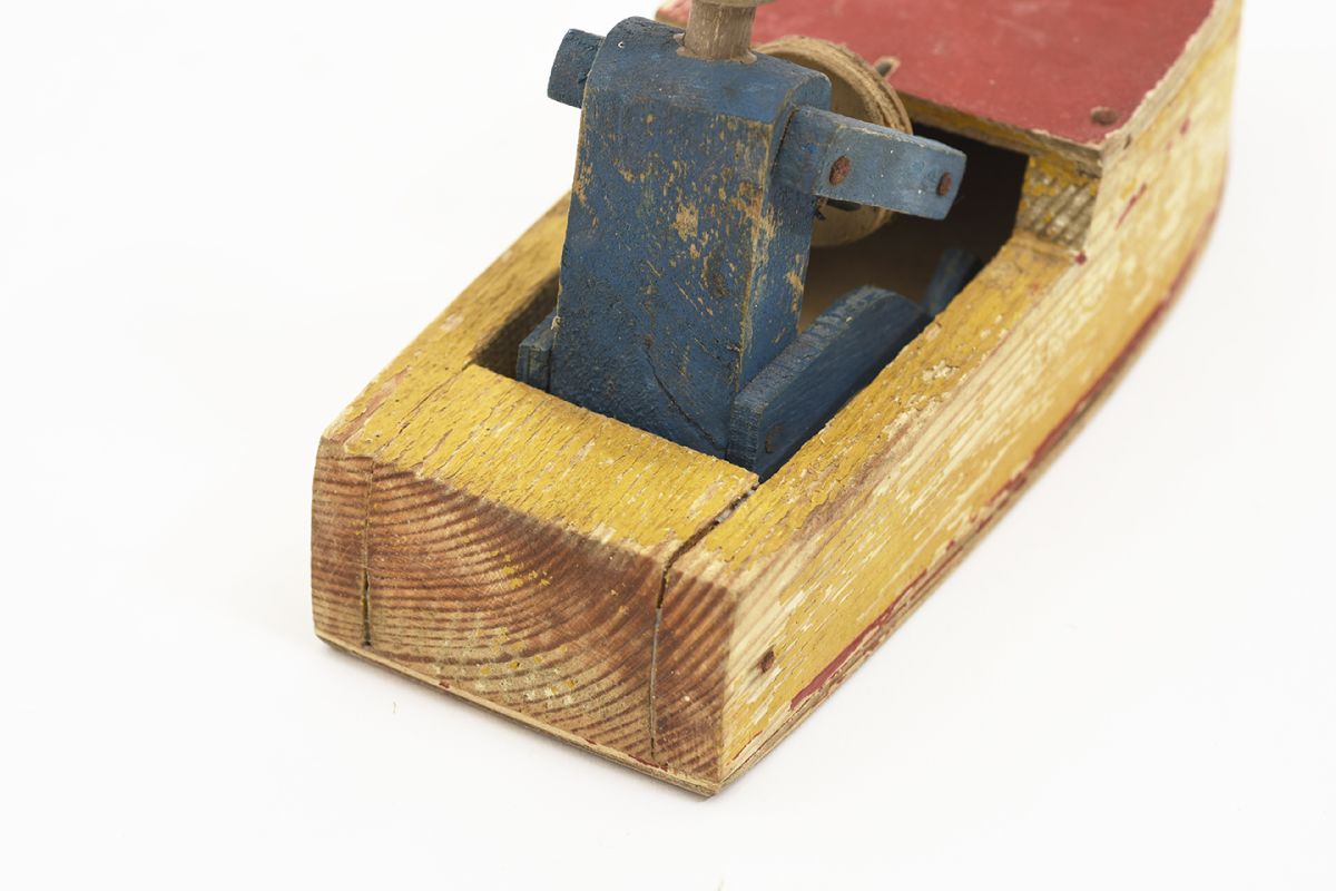 Anonymous-Wooden-Toy-Boat_detail3
