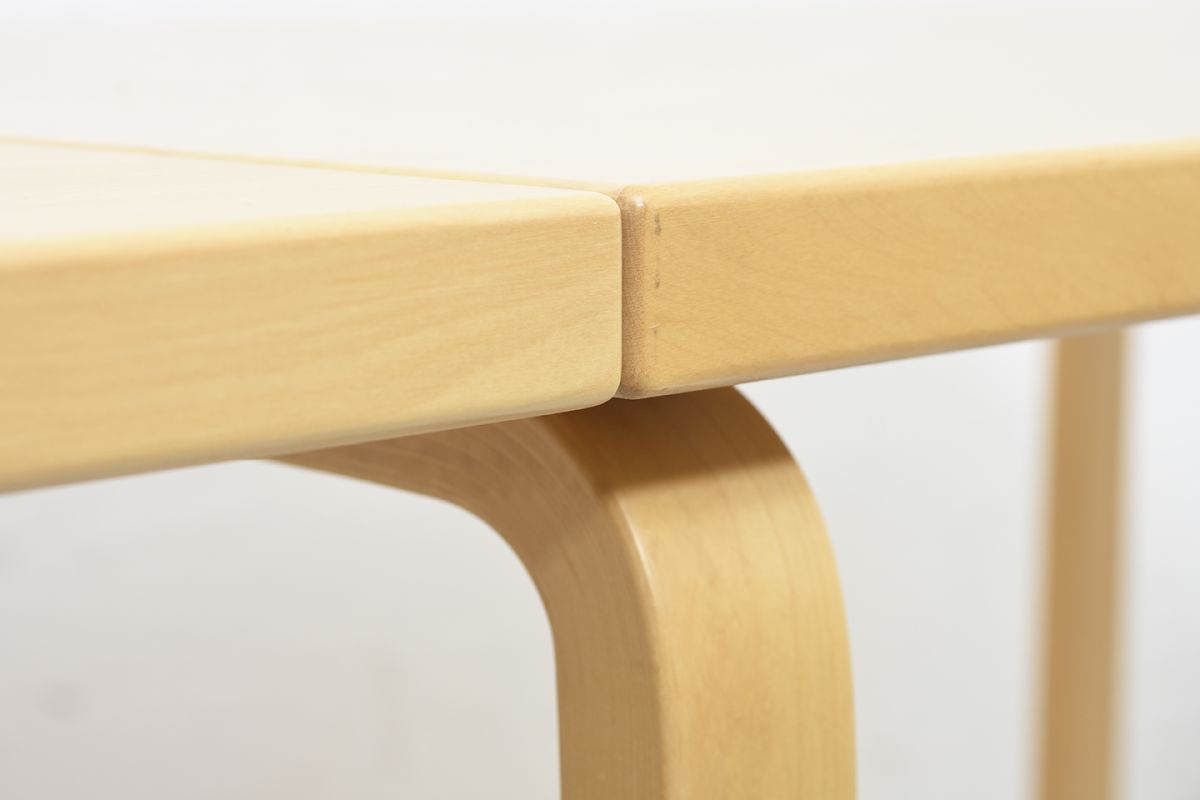 Aalto-Alvar-Birch-Dorp-Leaf-Table_detail7