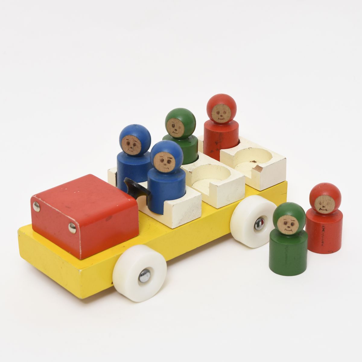 Toy-Car-With-Passengers