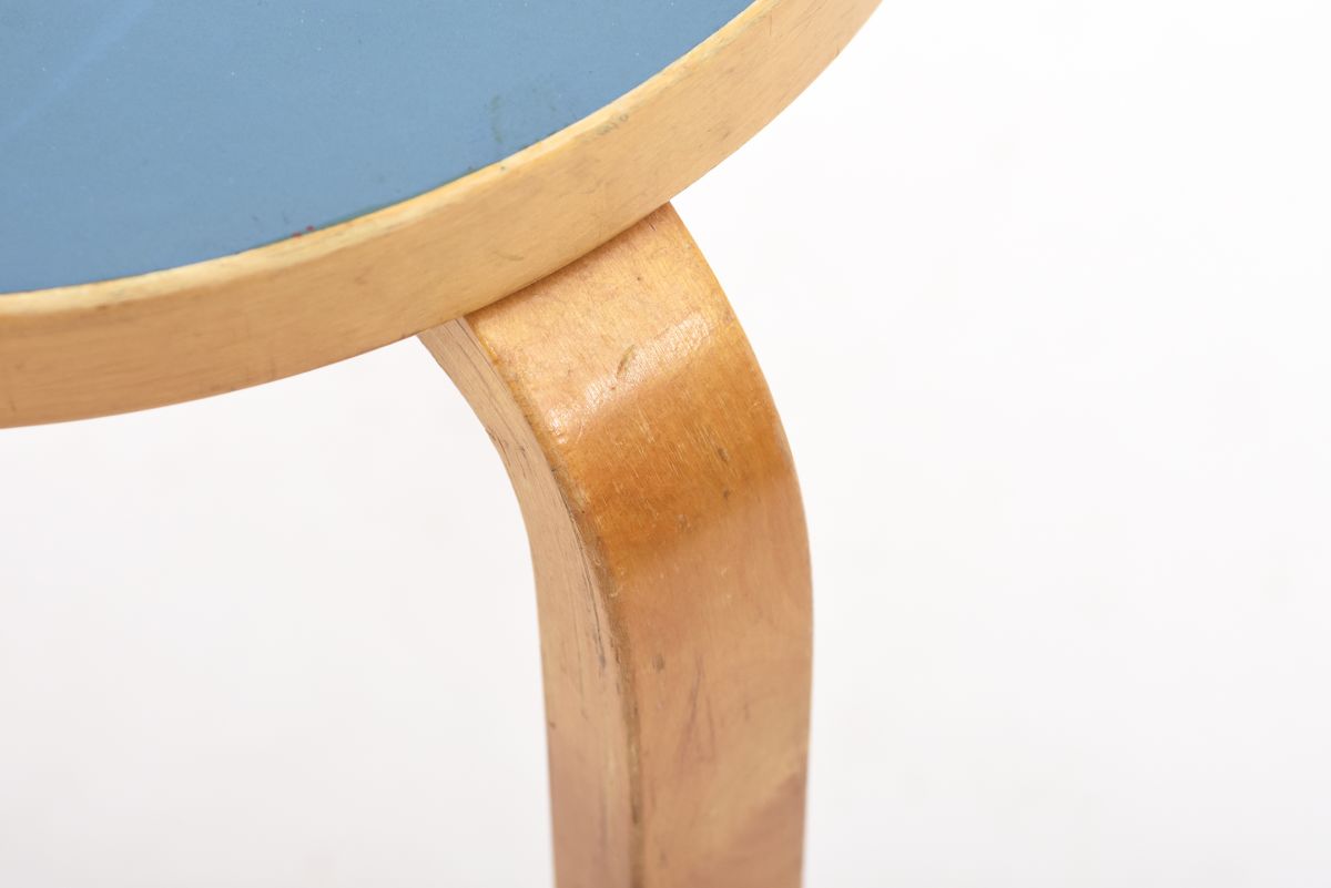 Aalto Alvar Stool 60 blue rino 03