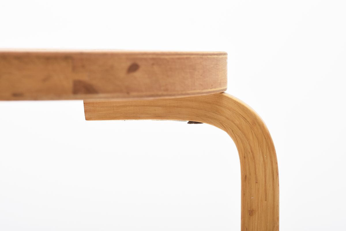 Aalto Alvar Stool60 three leg birch 05