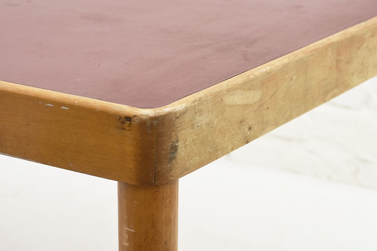 Tapiovaara-Ilmari-Sofa-Table-Red-Lino_detail4