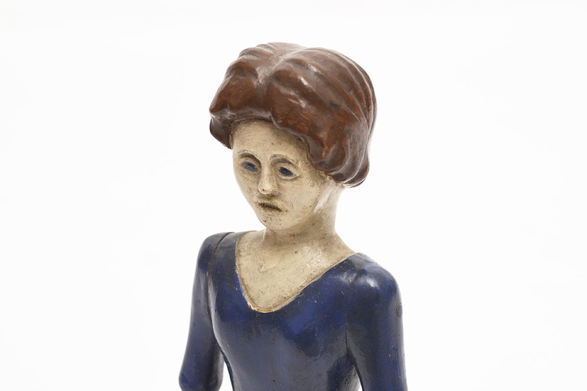 Anonymous-Wooden-Sclupture-Woman-With-Flower_detail1