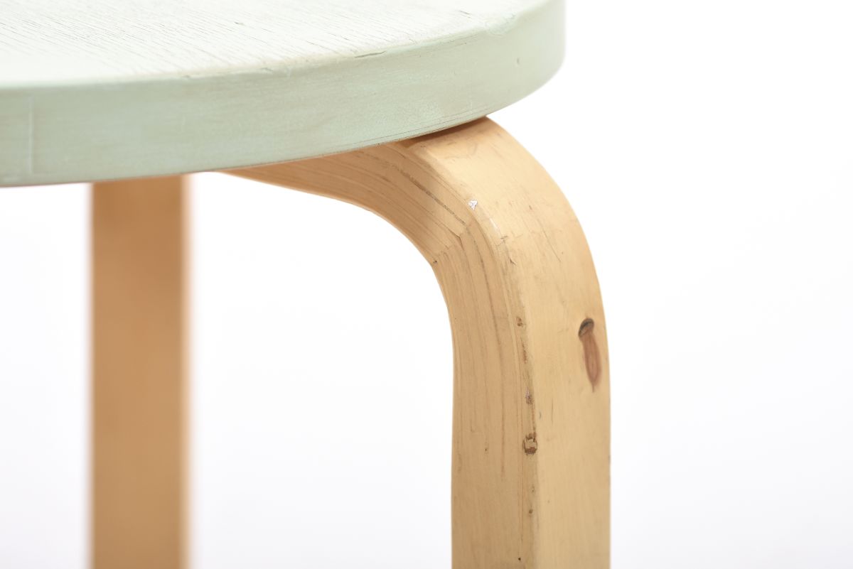 Aalto Alvar stool 60 painted pastelle green 1960s 03