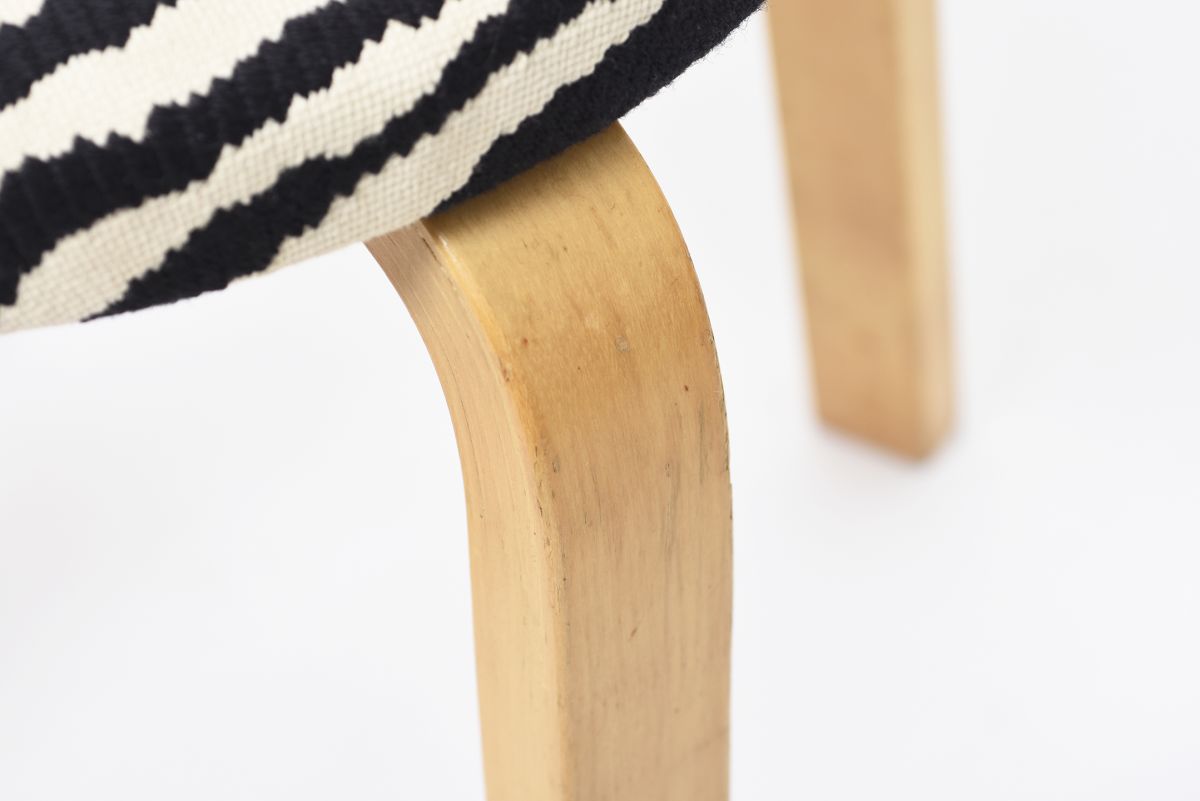 Aalto Alvar Chair66 zebra 05
