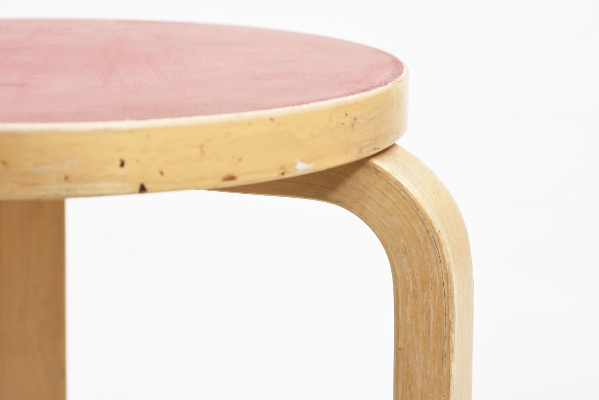 Aalto Alvar stool60 red rinoleum 04