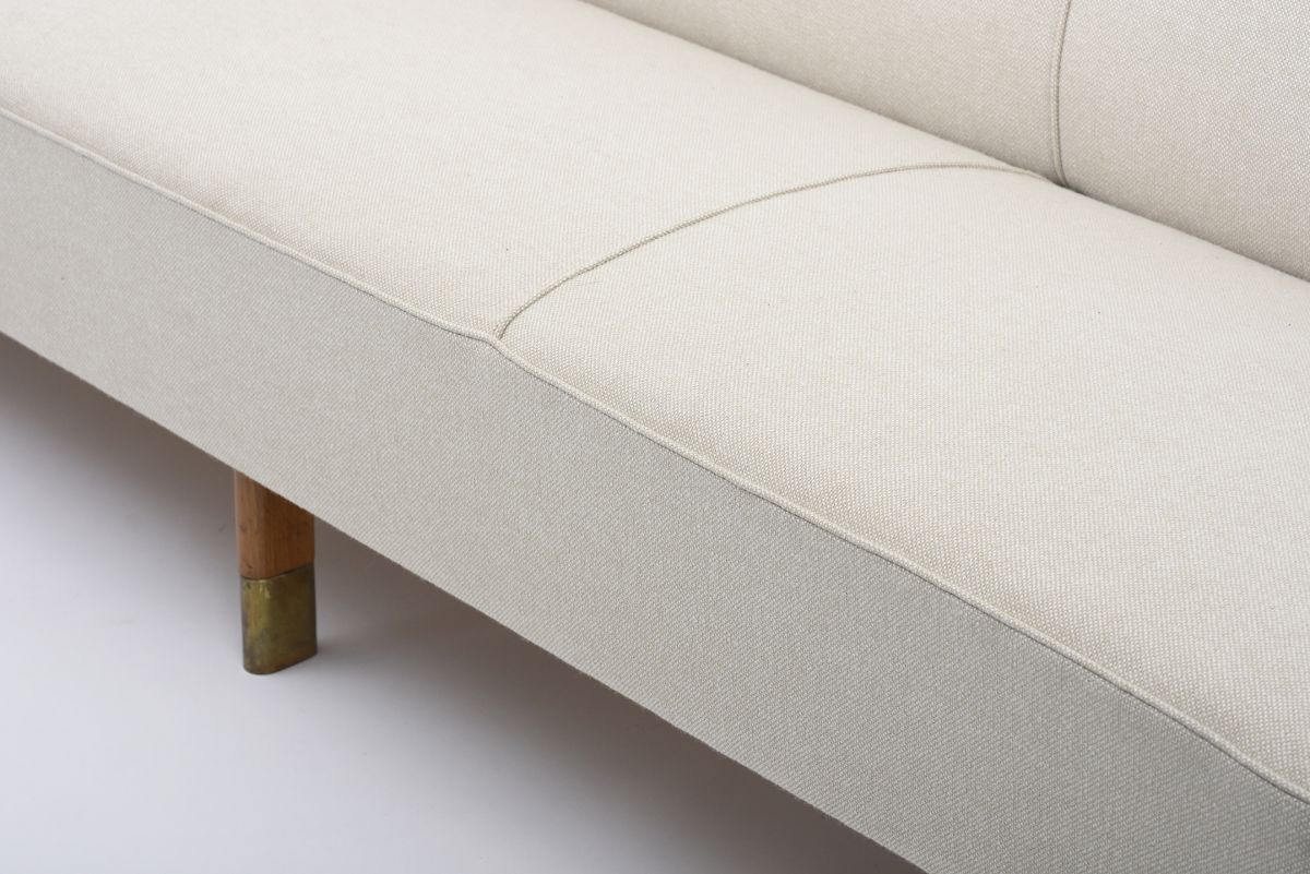 Aalto Alvar Kansaneläkelaitos sofa beige 04