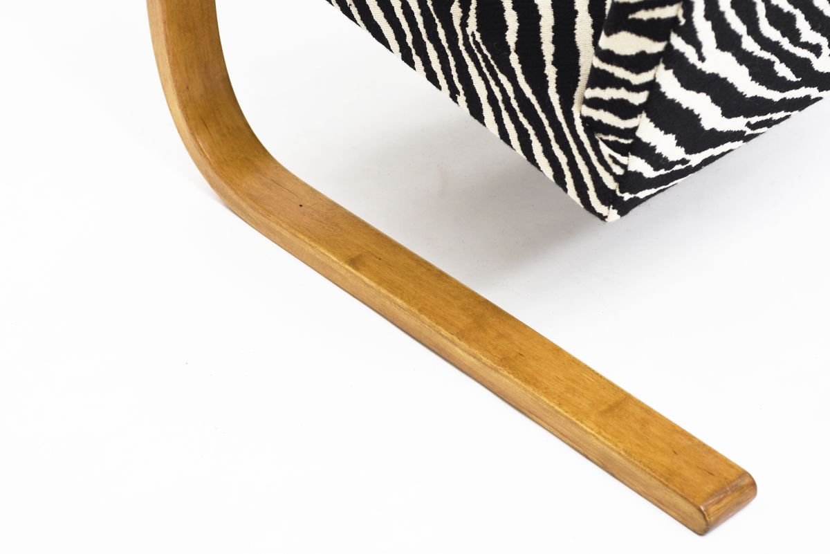 Aalto Alvar Armchair 401 zebra no ear 11