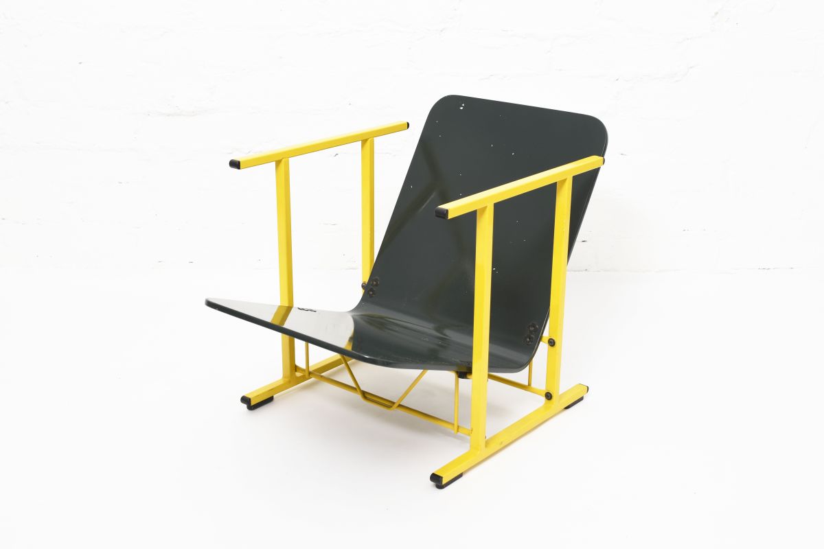 Kukkapuro-Yrjö-Kids-Armchair