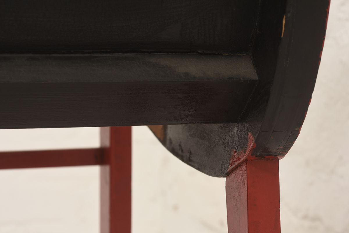 Toivonen-Eevert-Red-Armchair_detail7