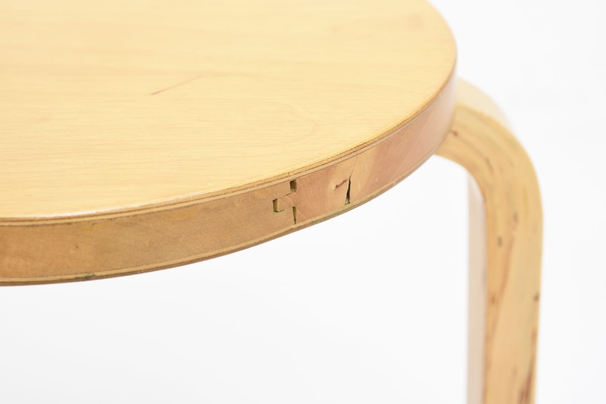 Aalto Alvar Stool 60 birch curly birch 01