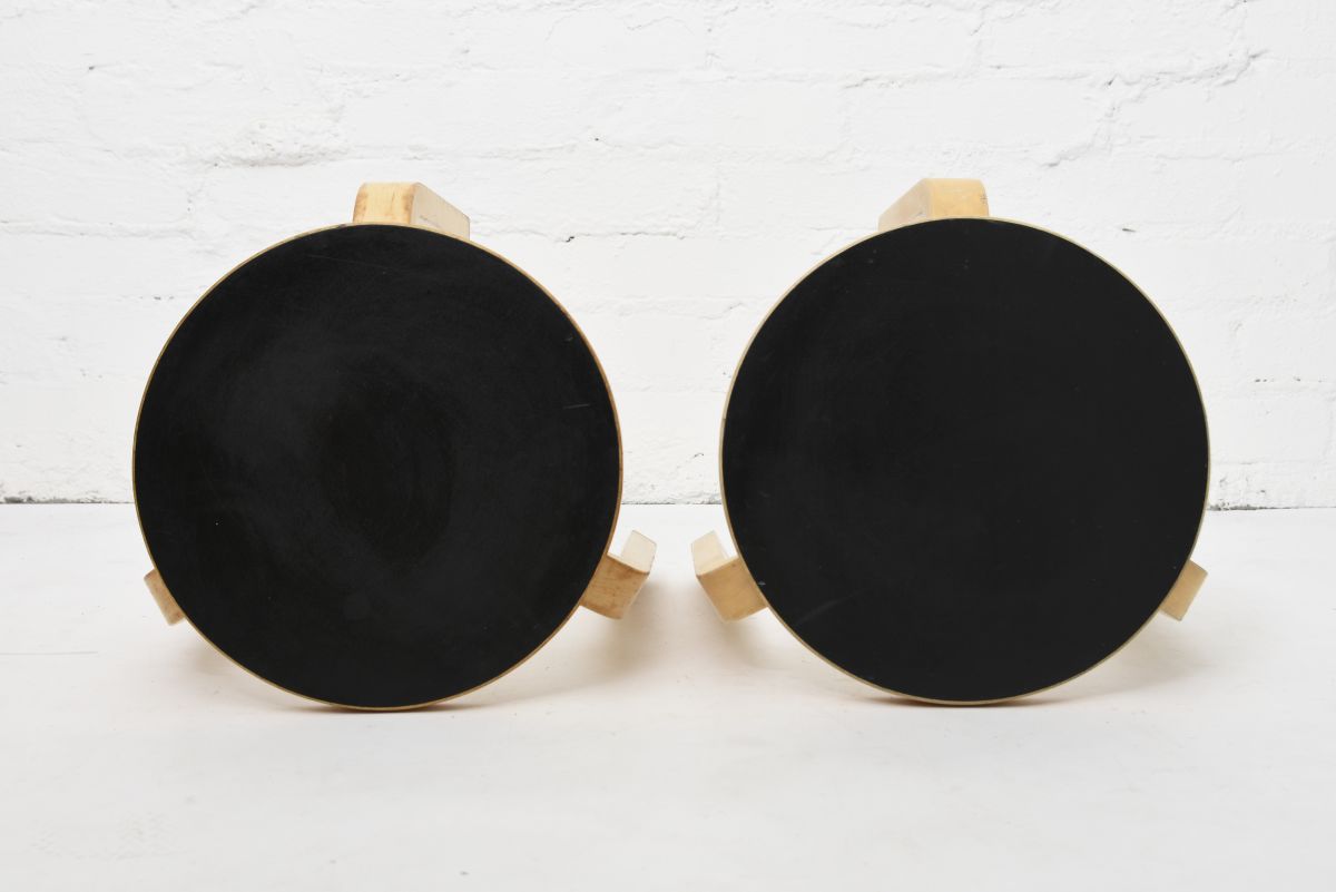 Aalto Alvar Stool 60 black linoleum 60s top