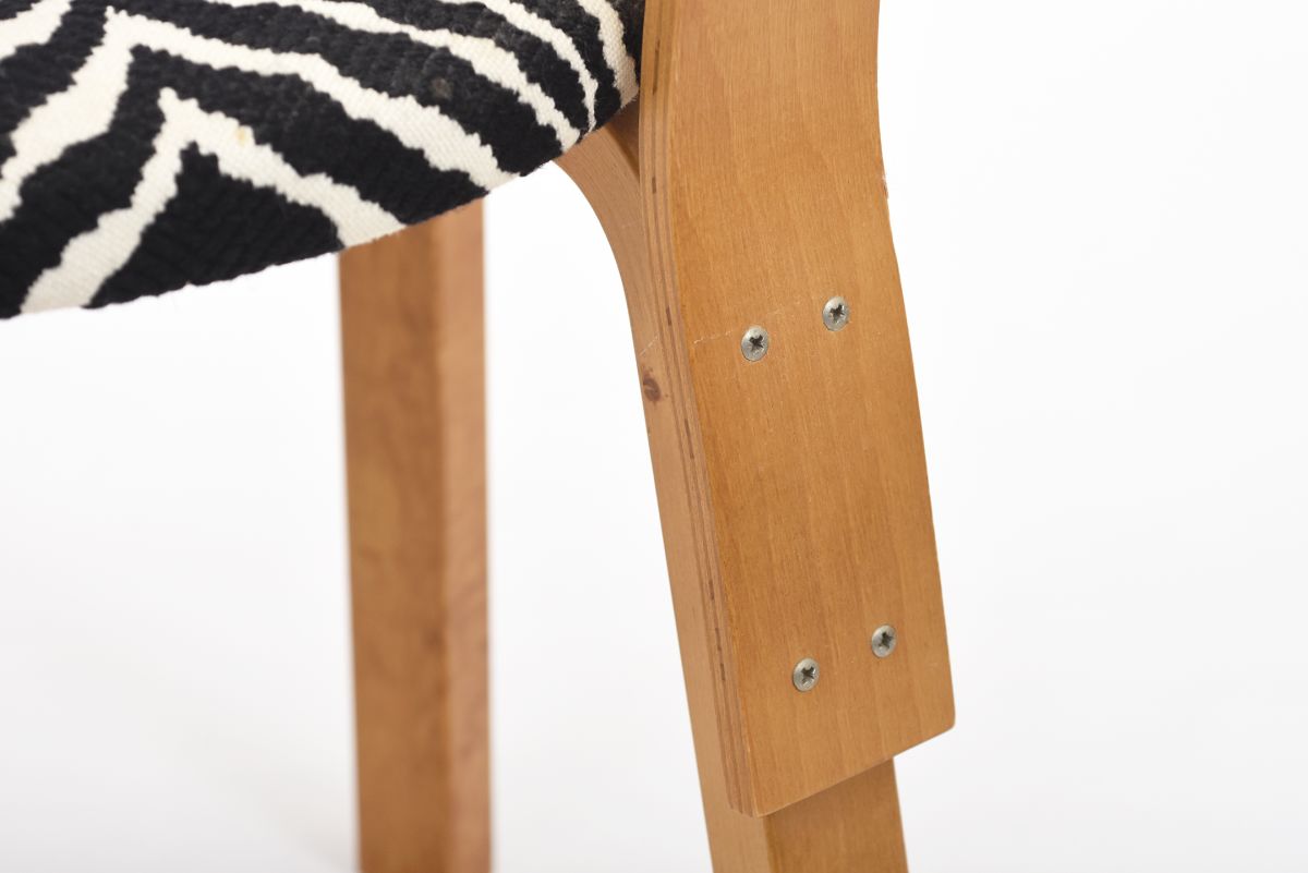 Aalto Alvar Chiar 66 zebra 2004 06