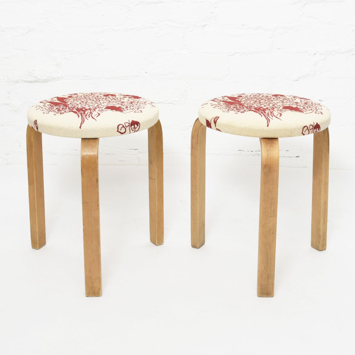 Aalto Alvar Stool60 red flower set