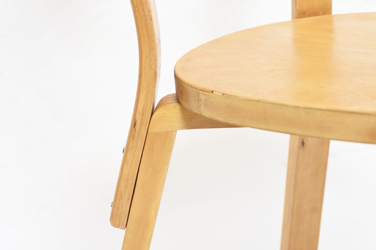 Aalto-Chair69-War-Legs-details7