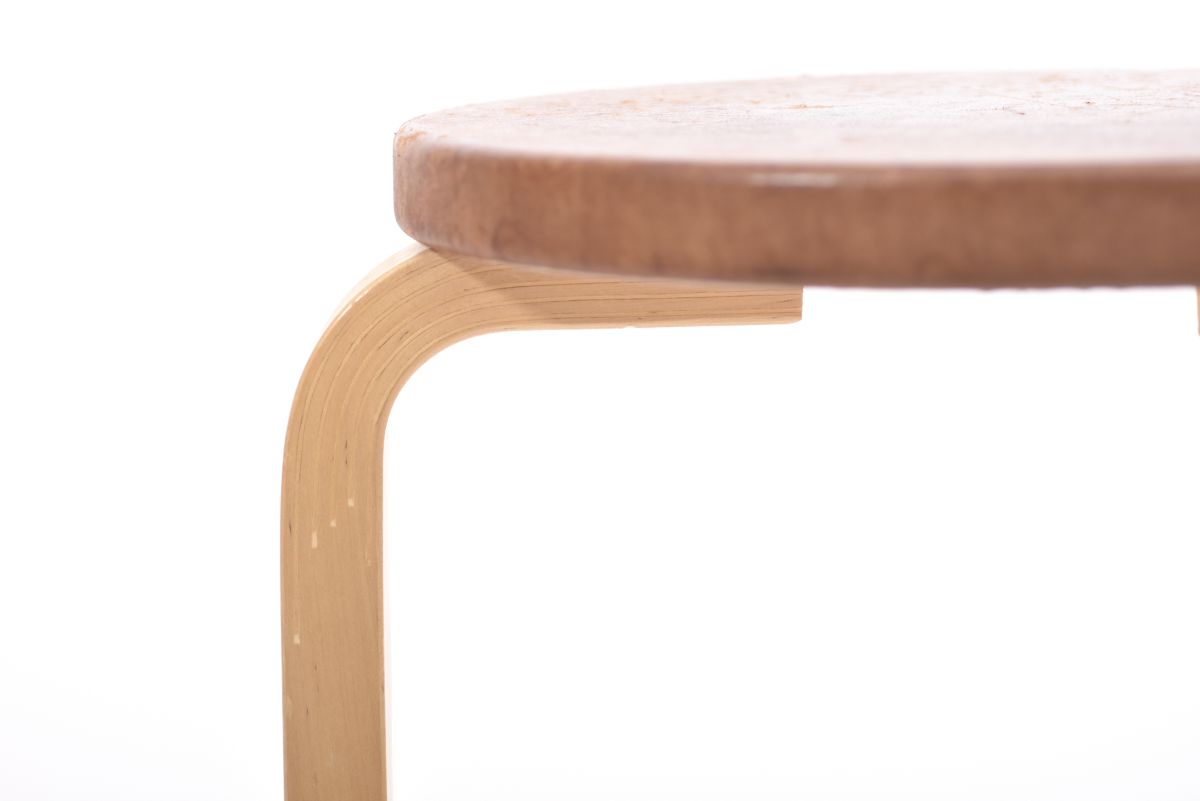Aalto Alvar Stool 60 Monocle leather 04