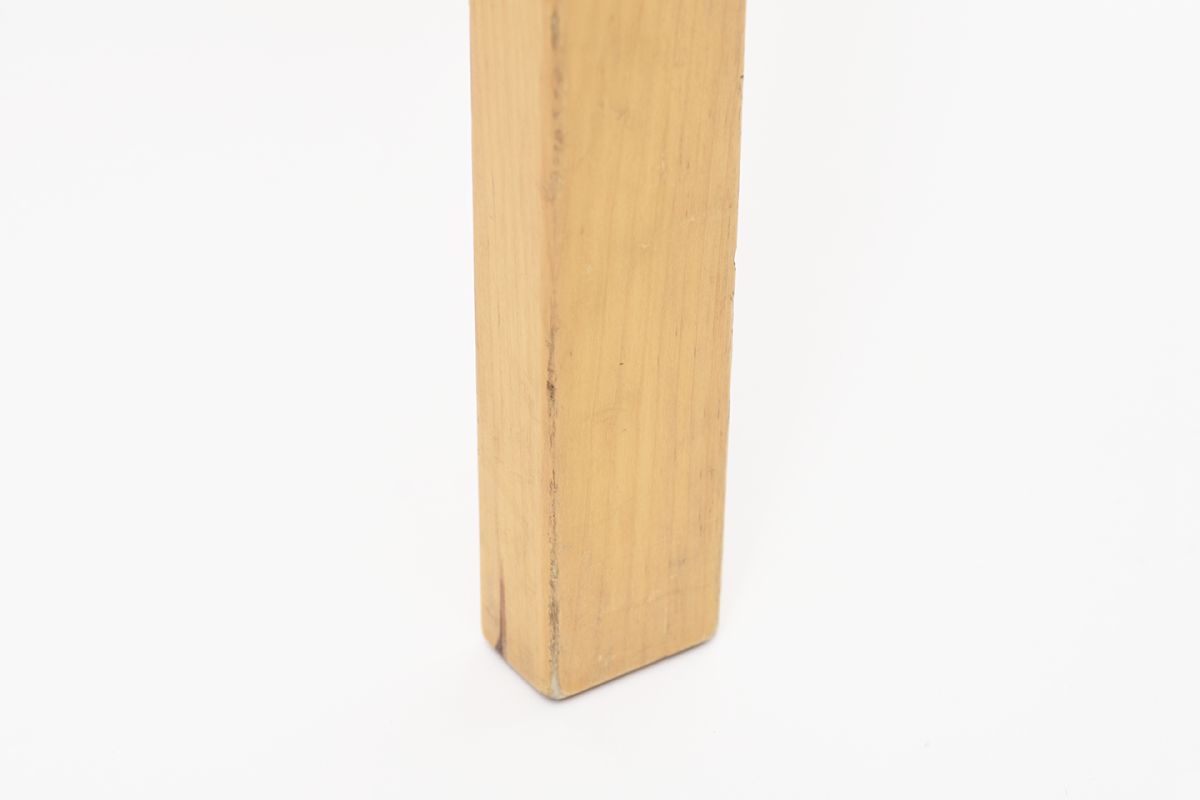 Aalto-Alvar-Stool60-Finger-Joint_detail5