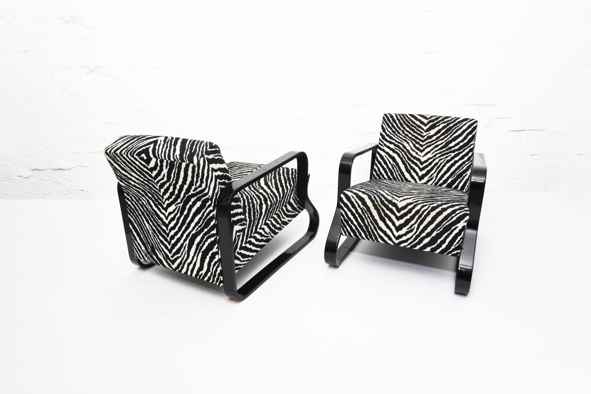 Aalto Alvar Armchair44 zebra