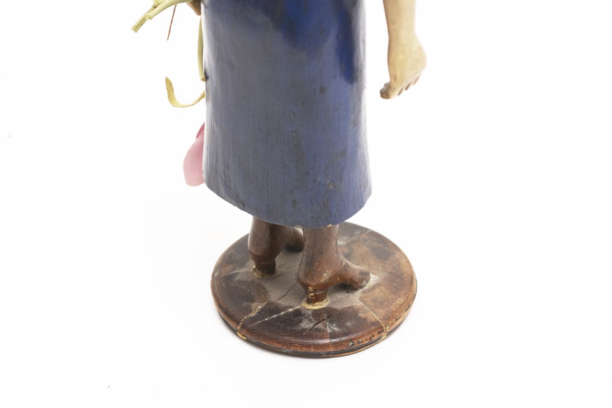 Anonymous-Wooden-Sclupture-Woman-With-Flower_detail6