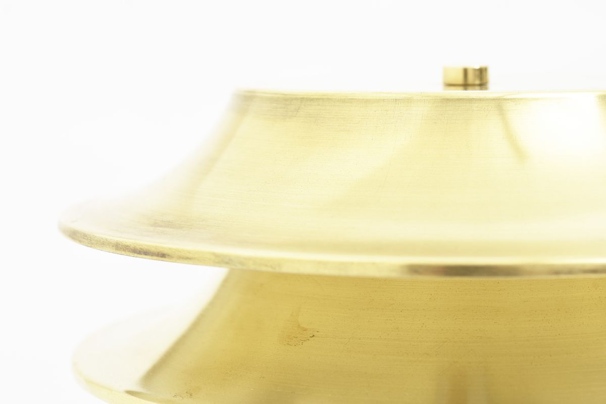 Ruokonen-Kai-Brass-Table-Lamp_detail2