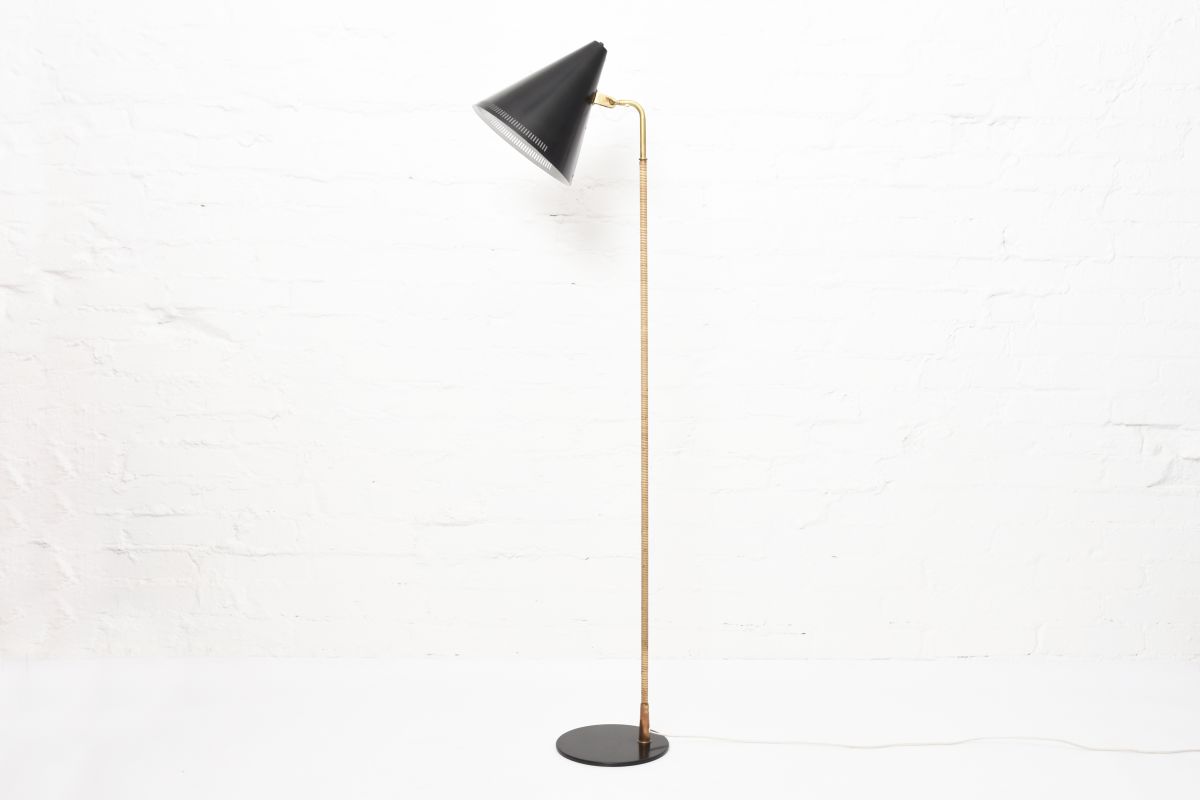 Tynell-Paavo-Idman-Floor-Lamp-Black-Shade
