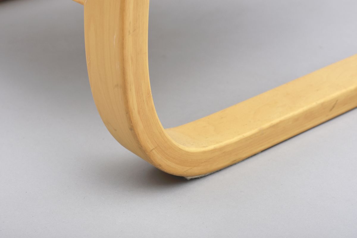 Aalto Alvar armchair 402 stripes 09