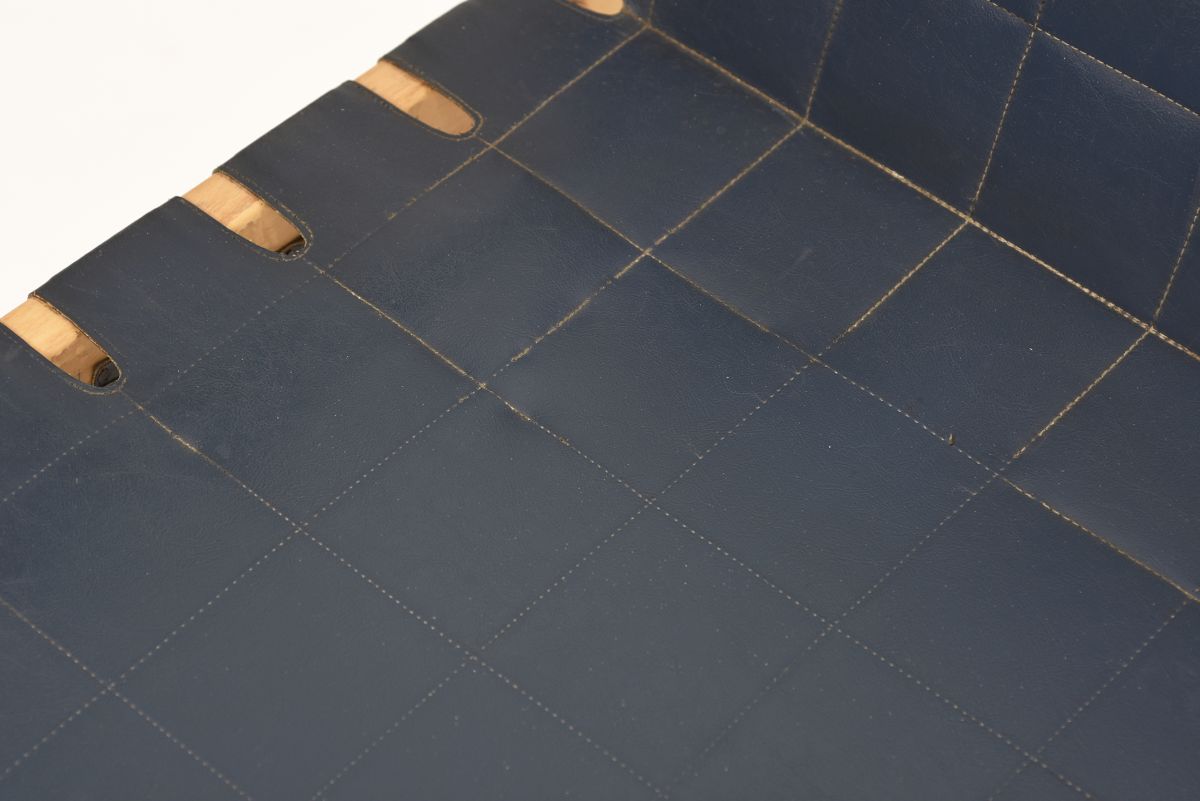 Aalto Alvar Chair 45 dark blue 07