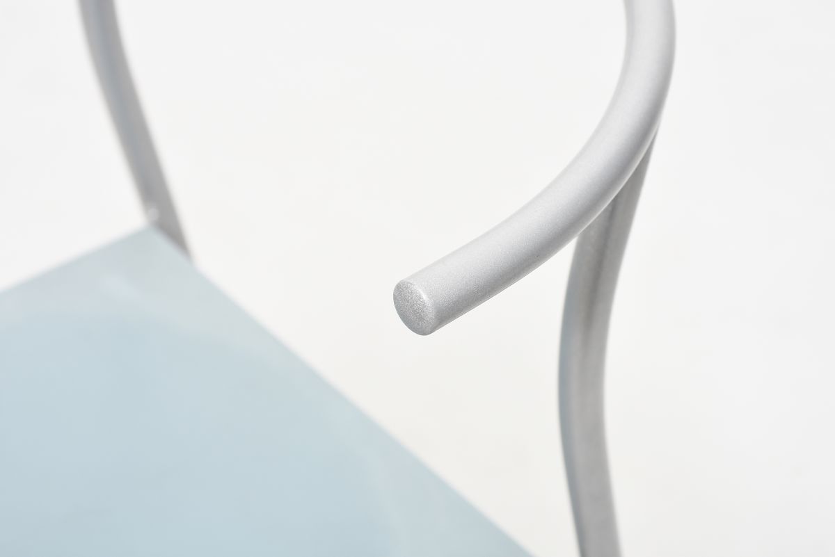 Stark Philip Dr glob chair 02