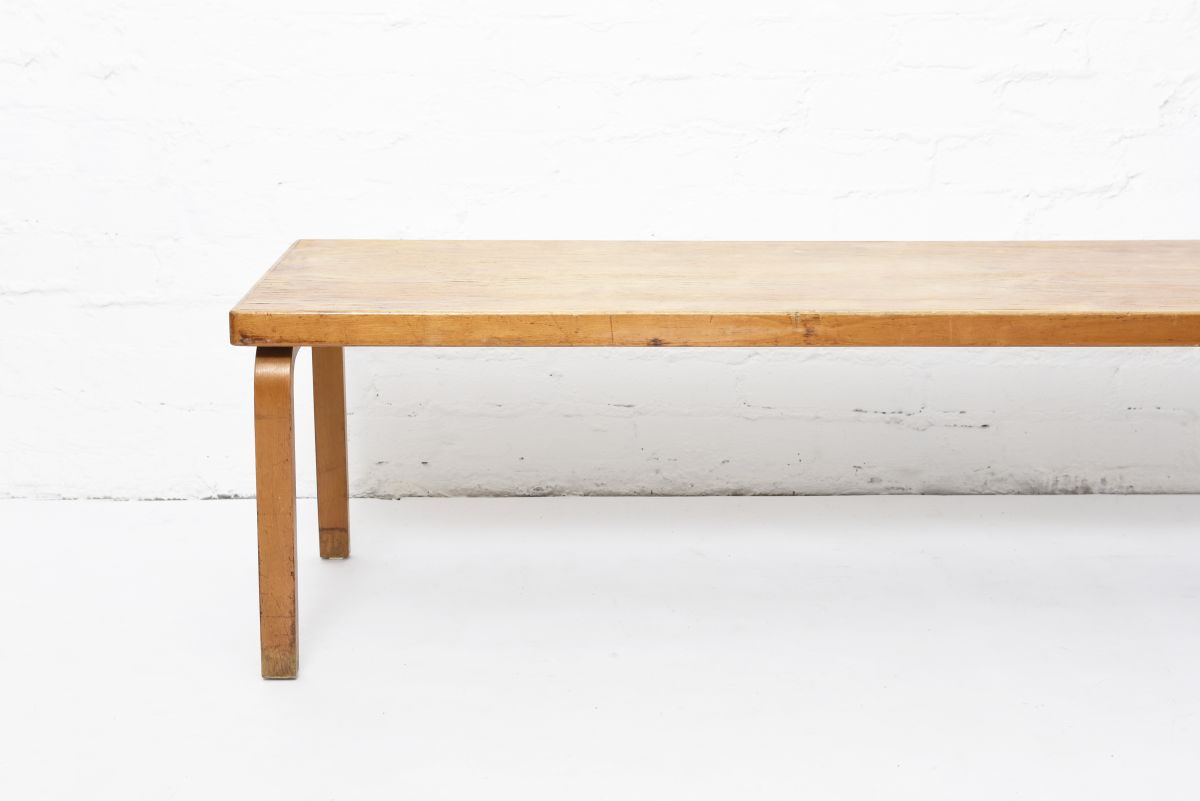 Aalto Alvar Flowar table