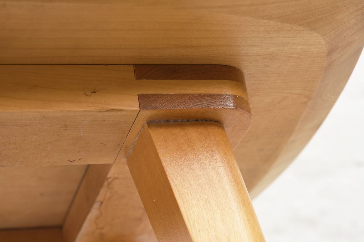 Tapiovaara-Ilmari-Side-Table-ellipse_detail4