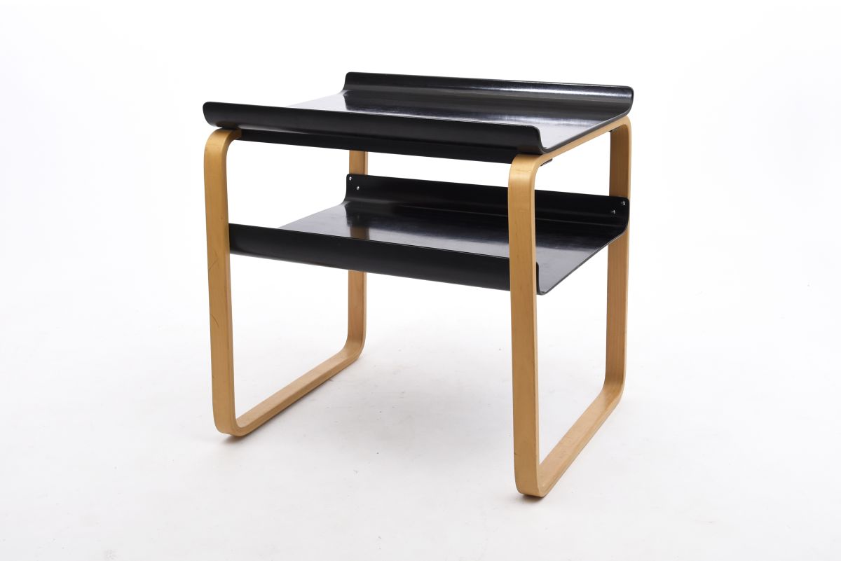 Aalto Alvar Paimio side table 915