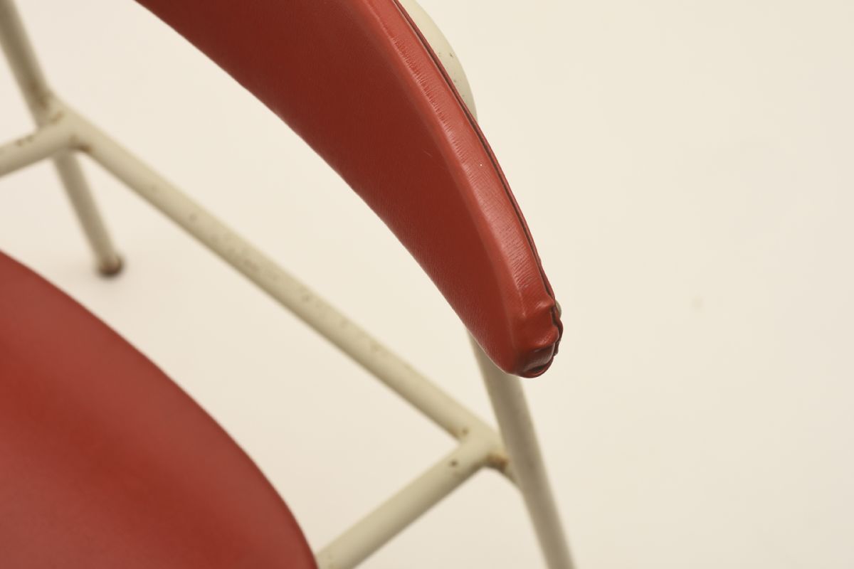 Aarne Ervi Chair Red Detail 01