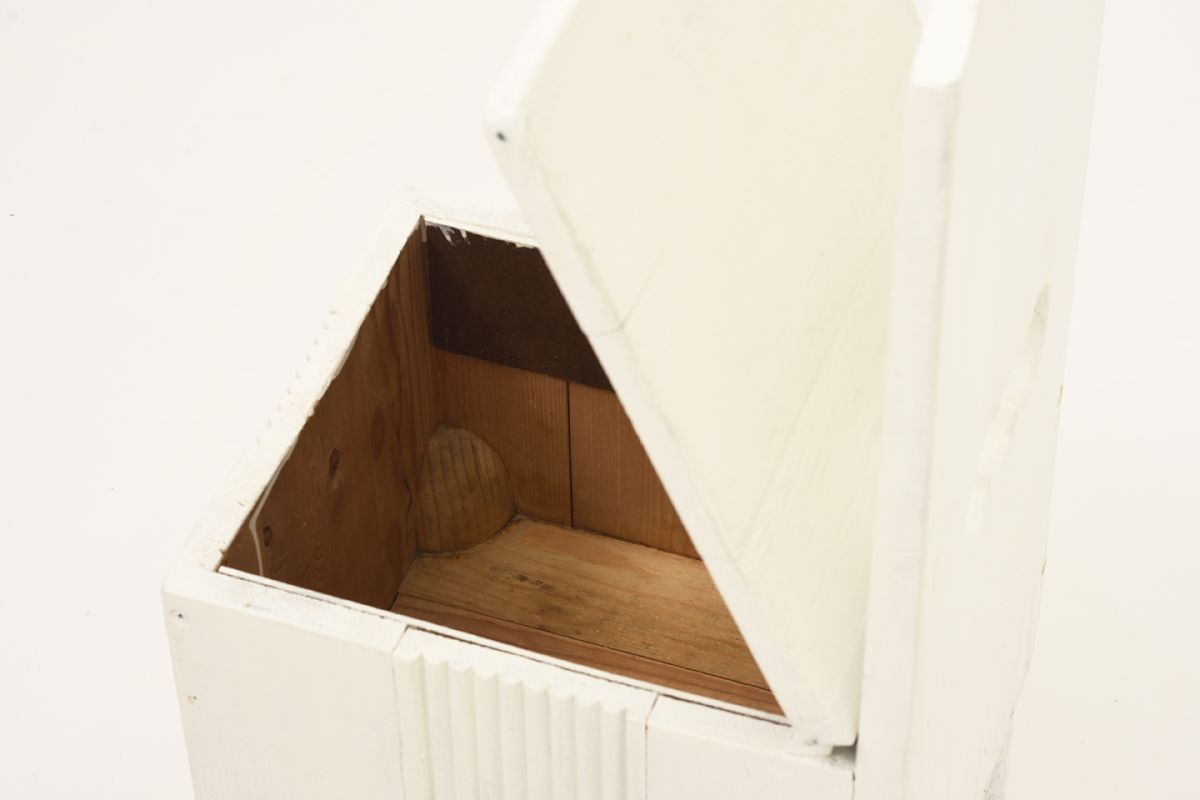 Saarinen-Eliel-Elisa-Kids-Chair_detail6
