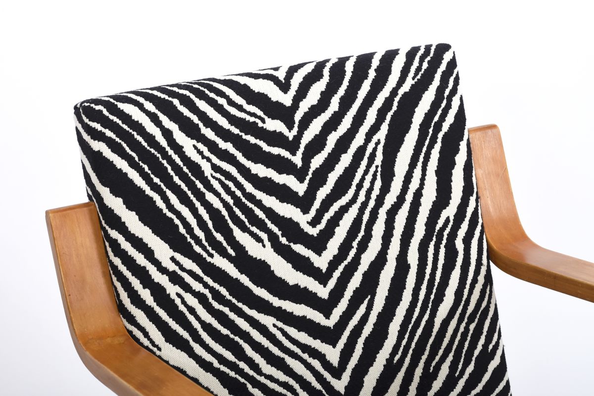 Aalto Alvar armchair 402 new zebra 01