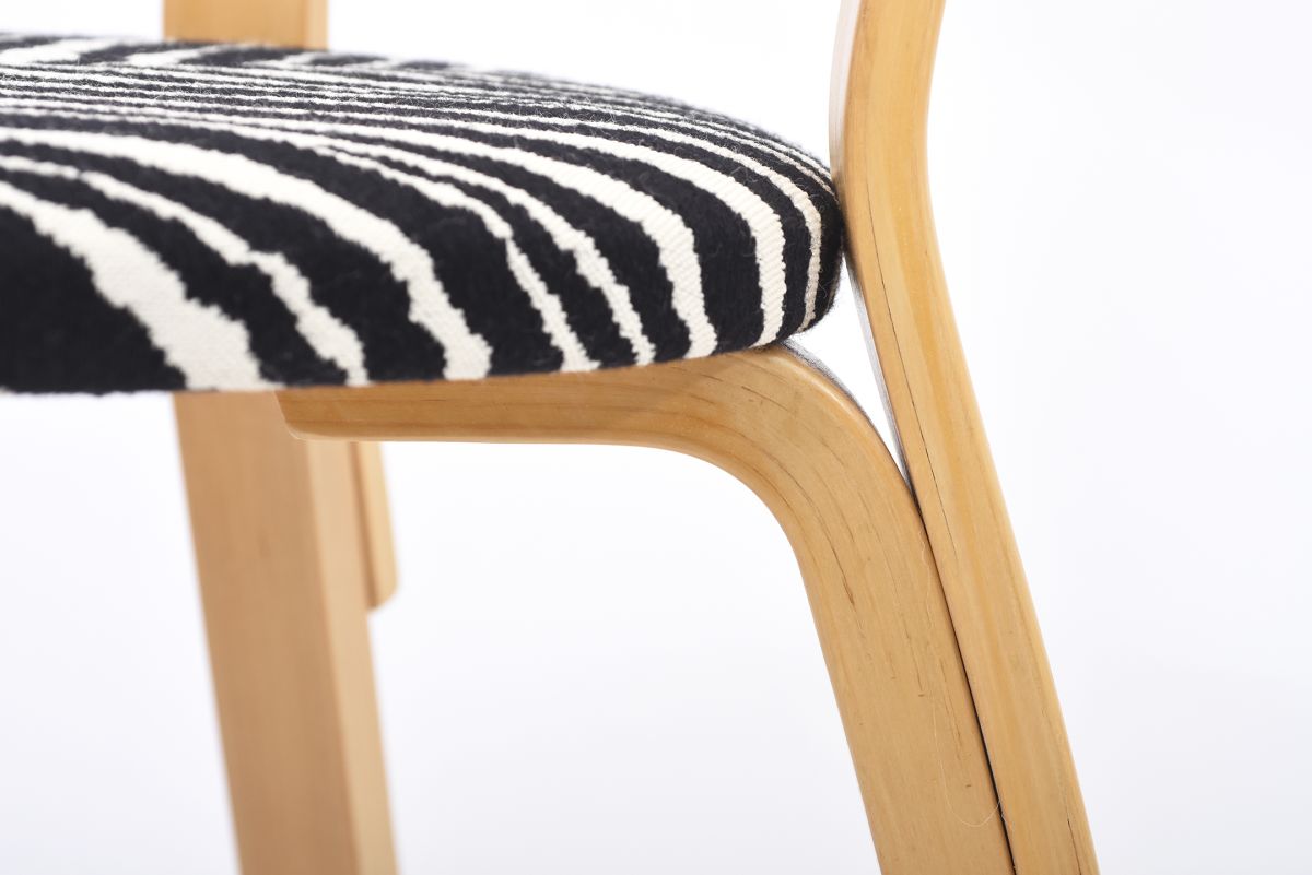 Aalto Alvar Chair 69 with zebra set 07