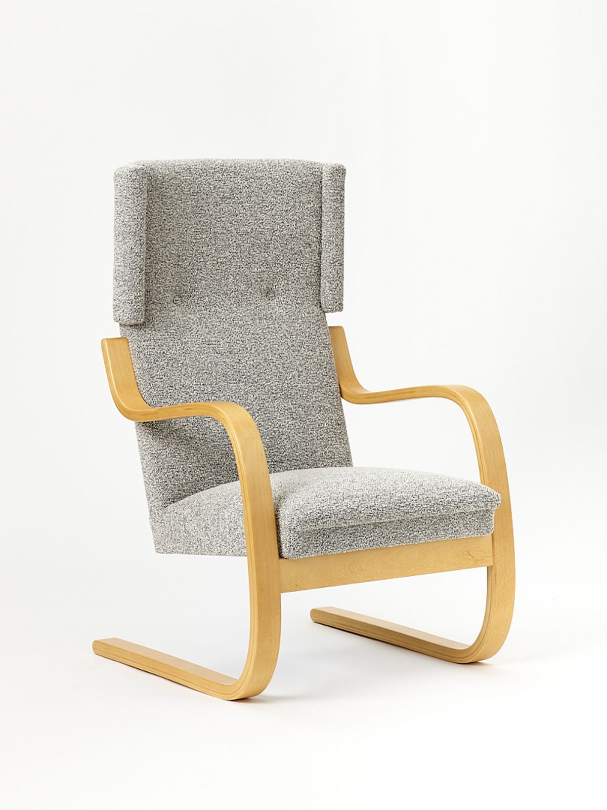 Artek 401 birch honey Nubia 05 1