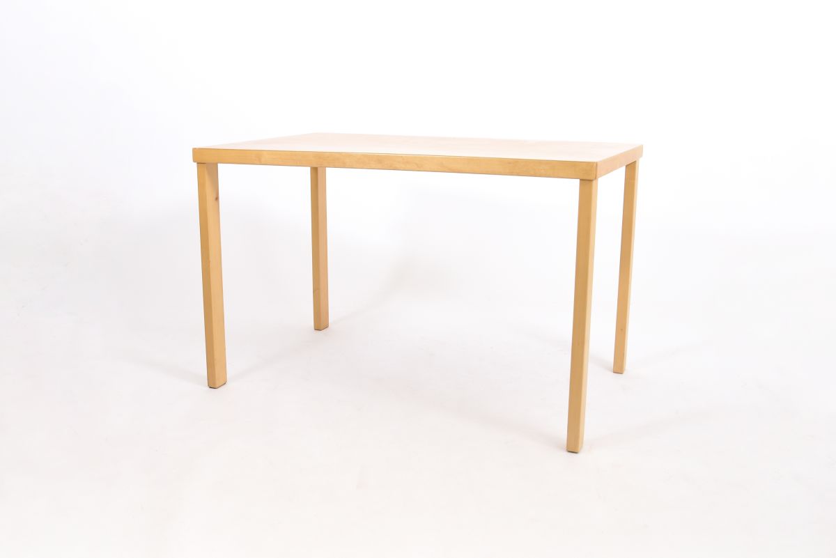 Aalto Alvar streight leg table birch