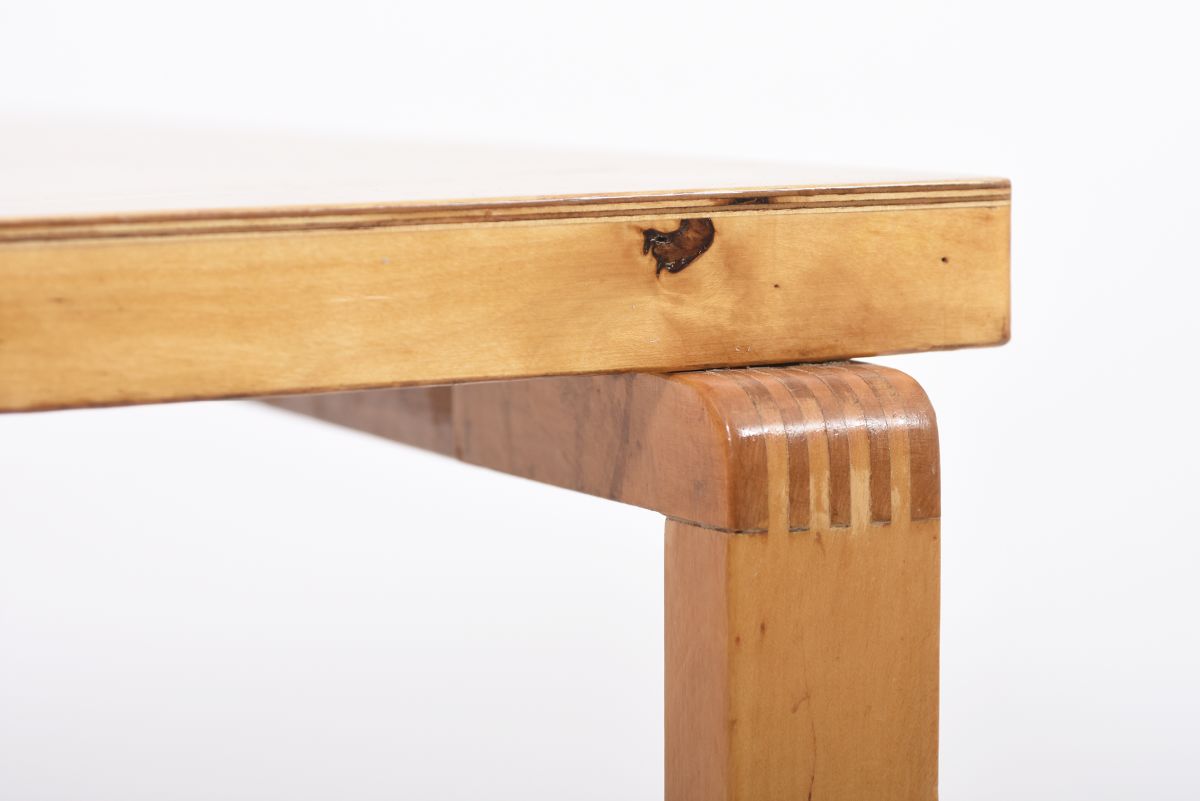 Aalto Alvar War leg coffee table 75x 75 02