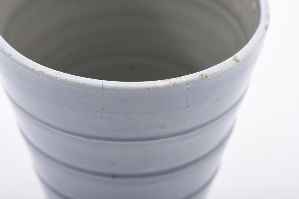 Anonymous ceramic vase 02