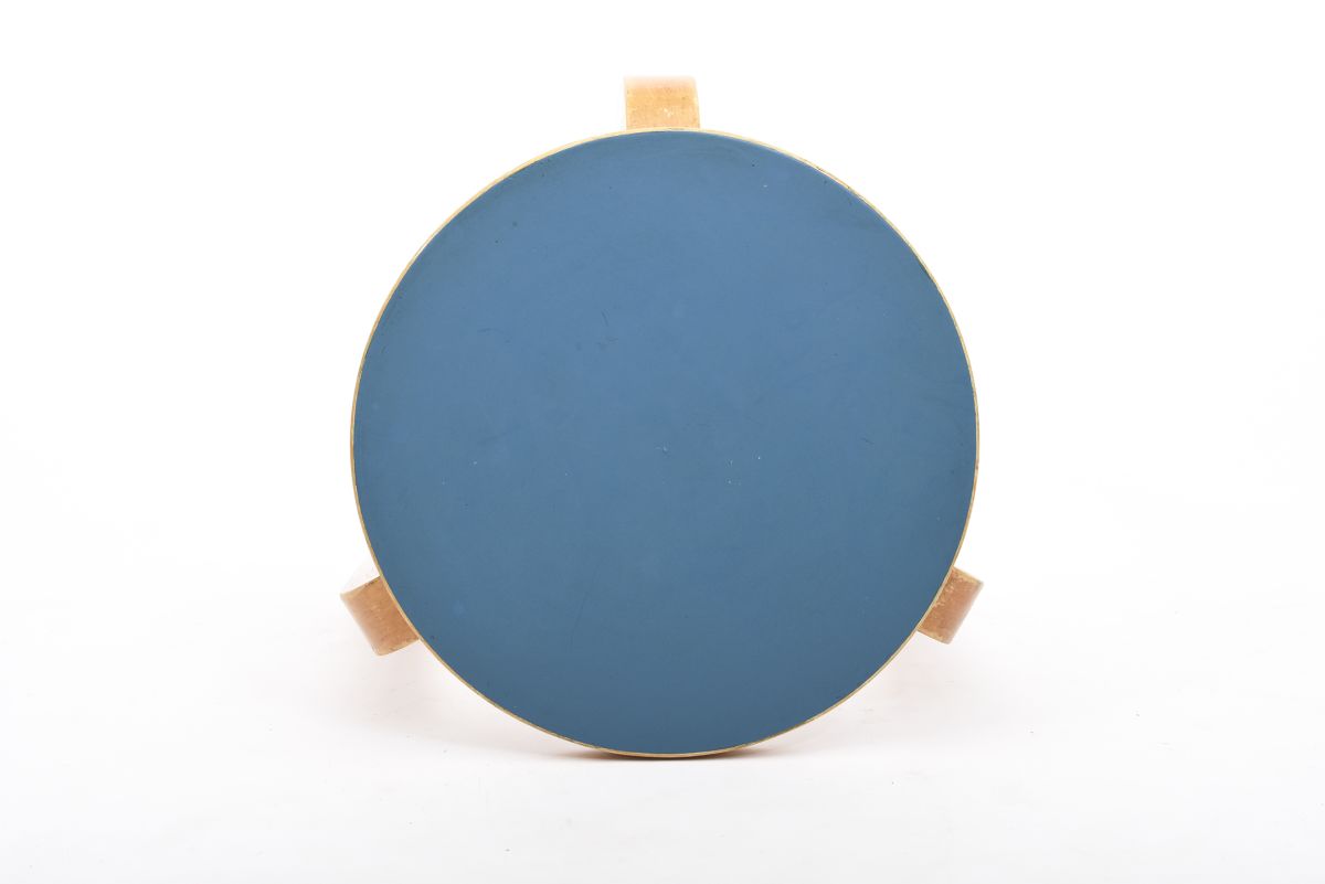 Aalto Alvar stool60 blue linoleum 1950 top