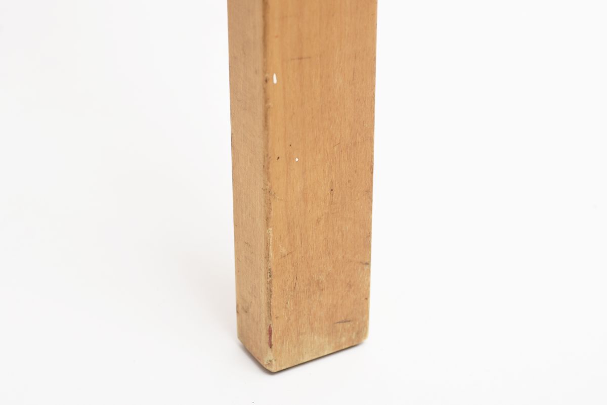 Aalto Alvar Stool60 Red lino 03