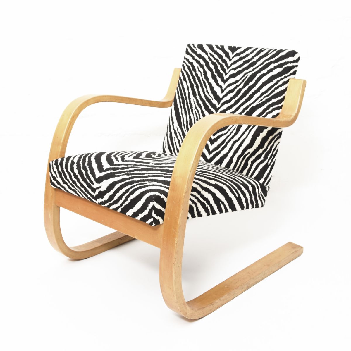 Aalto-402-zebra-1940s