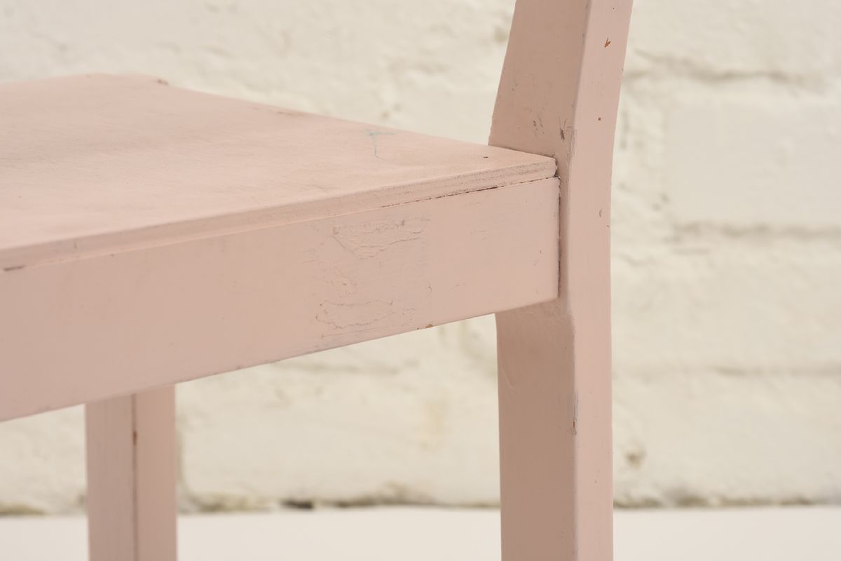 Kids-Chair-Wood-Pink_detail1