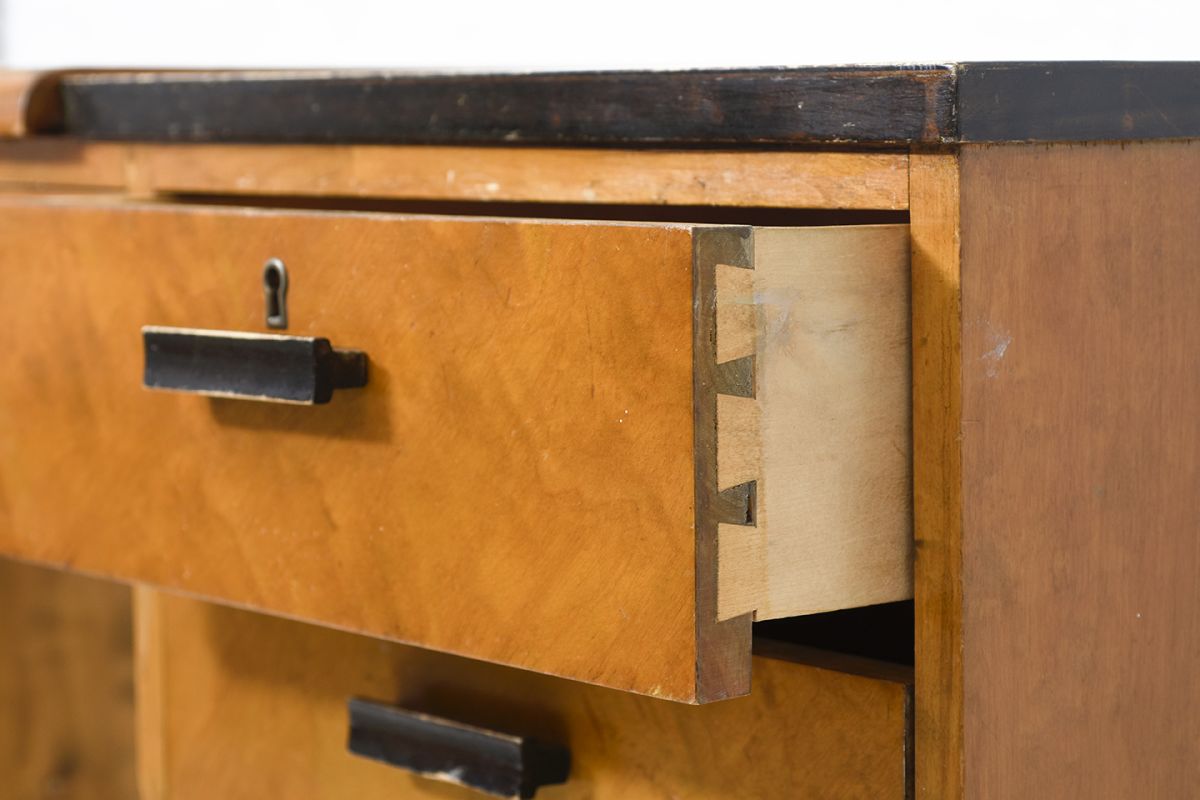 Anonymous-Vanity-Desk-with-Foldable-Mirror_detail14
