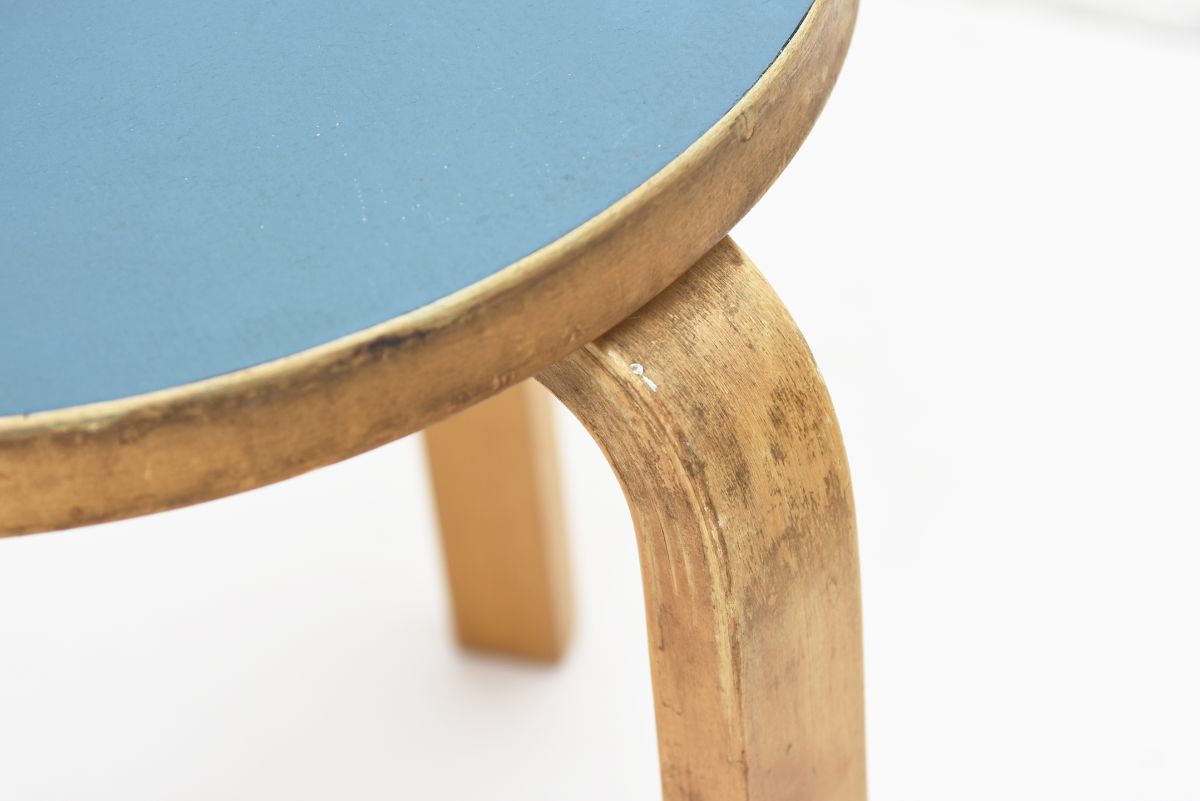 Aalto Alvar Chair 66 blue seat 04