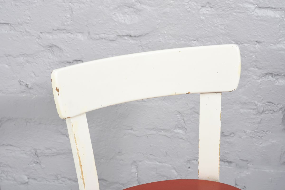 Aalto Alvar Chair 69 red x white frame 01