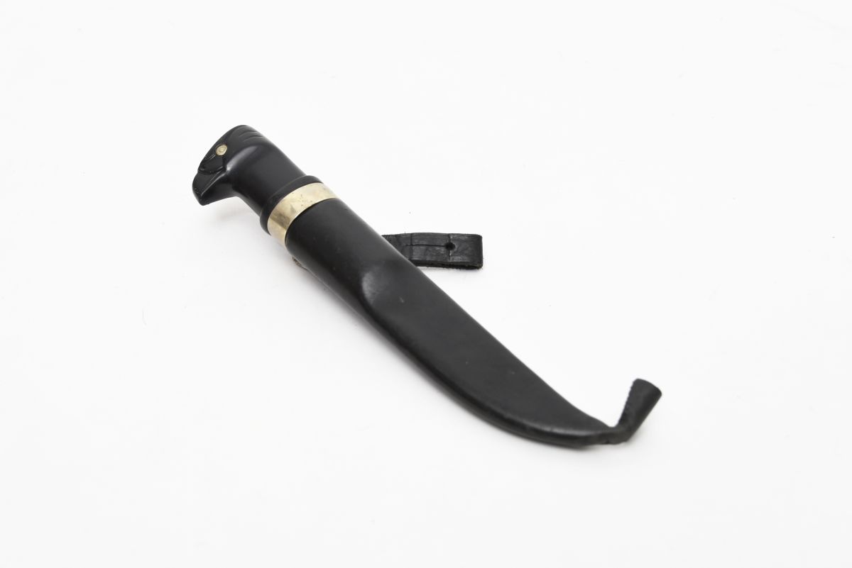 Anonymous Hand Knigh Fiskars